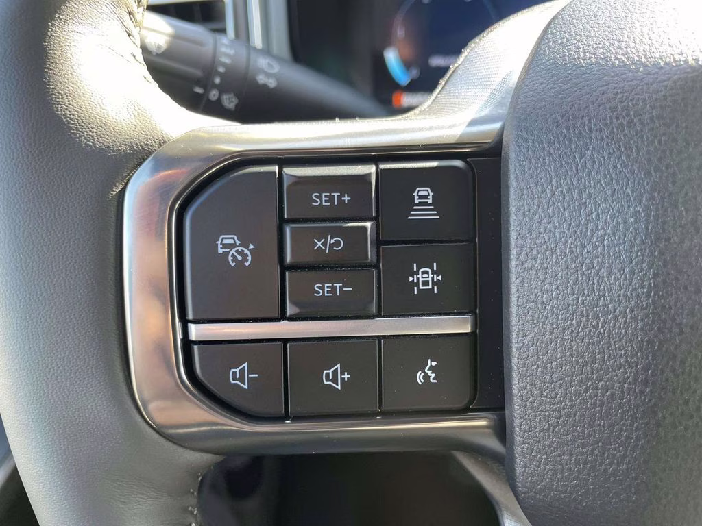 2026 Agate Black Metallic Ford Super Duty F-350 SRW Platinum 4X4 Truck