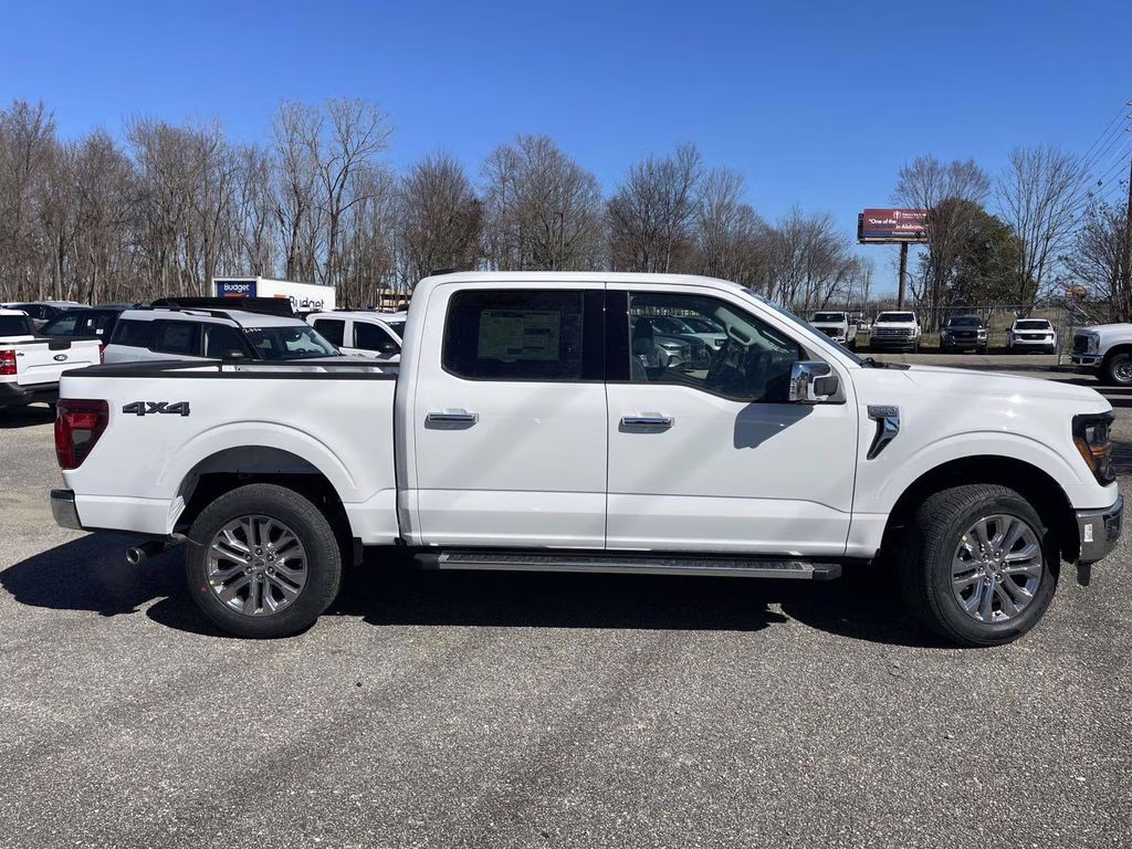 2026 Oxford White Ford F-150 XLT 4X4 Truck