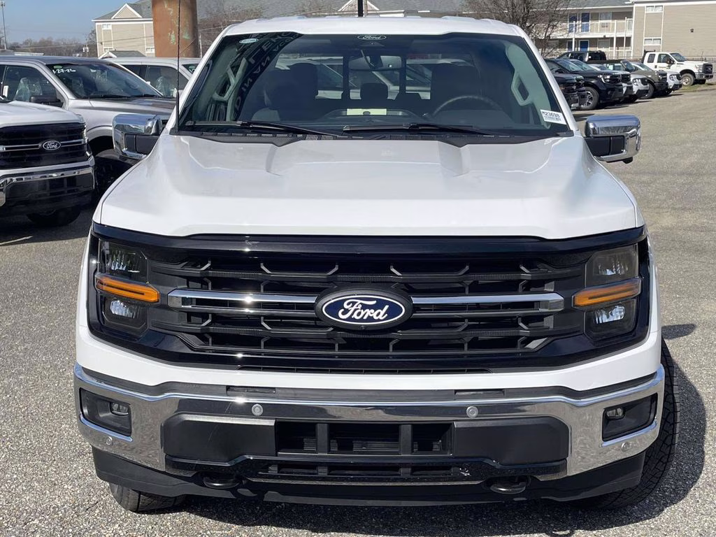 2026 Oxford White Ford F-150 XLT 4X4 Truck