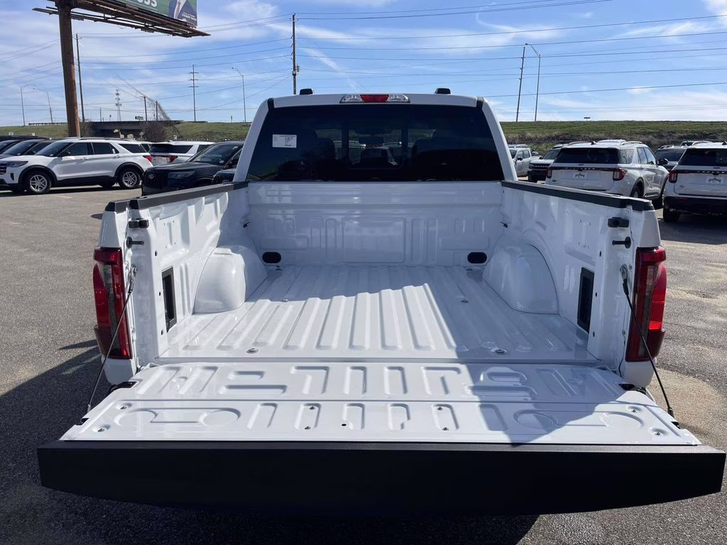 2026 Oxford White Ford F-150 XLT 4X4 Truck