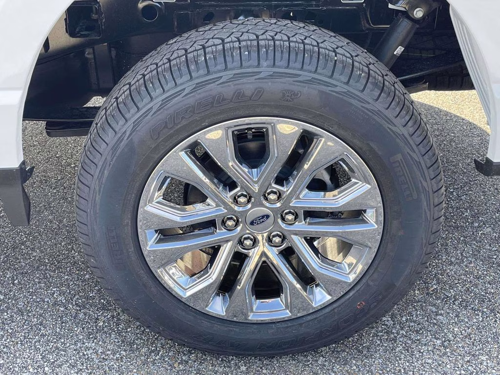 2026 Oxford White Ford F-150 XLT 4X4 Truck