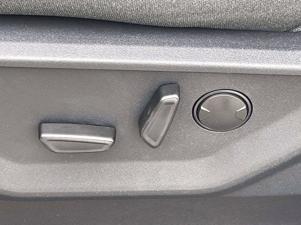 2026 Oxford White Ford F-150 XLT 4X4 Truck