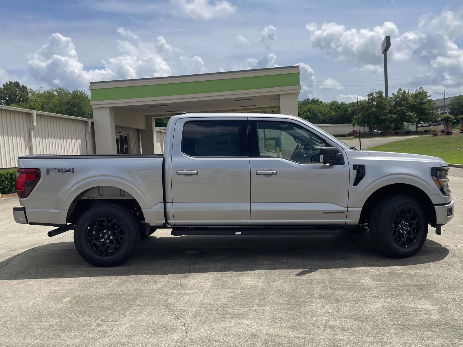 2025 Iconic Silver Metallic Ford F-150 XLT 4X4 Truck