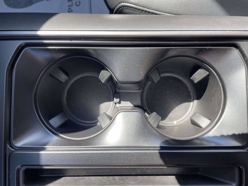 2025 Space White Metallic Ford F-150 Lariat 4X4 Truck