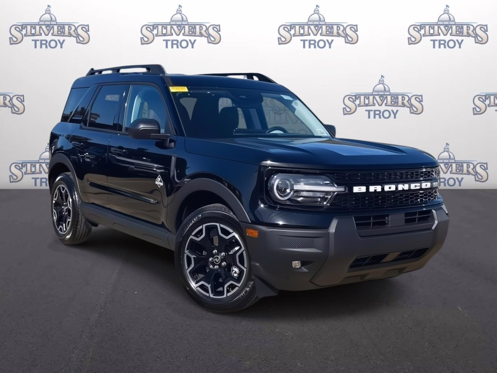 2025 Shadow Black Ford Bronco Sport Outer Banks 4X4 SUV