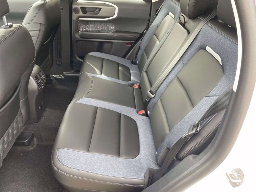 2025 Oxford White Ford Bronco Sport Outer Banks 4X4 SUV