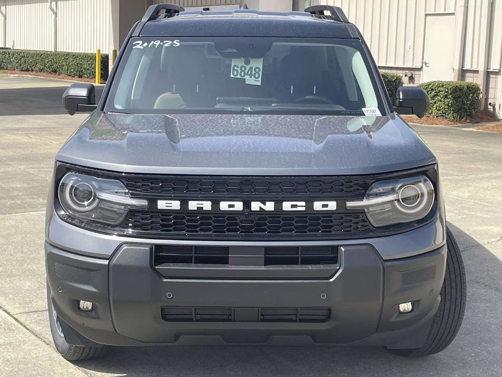 2025 Carbonized Gray Metallic Ford Bronco Sport Outer Banks 4X4 SUV