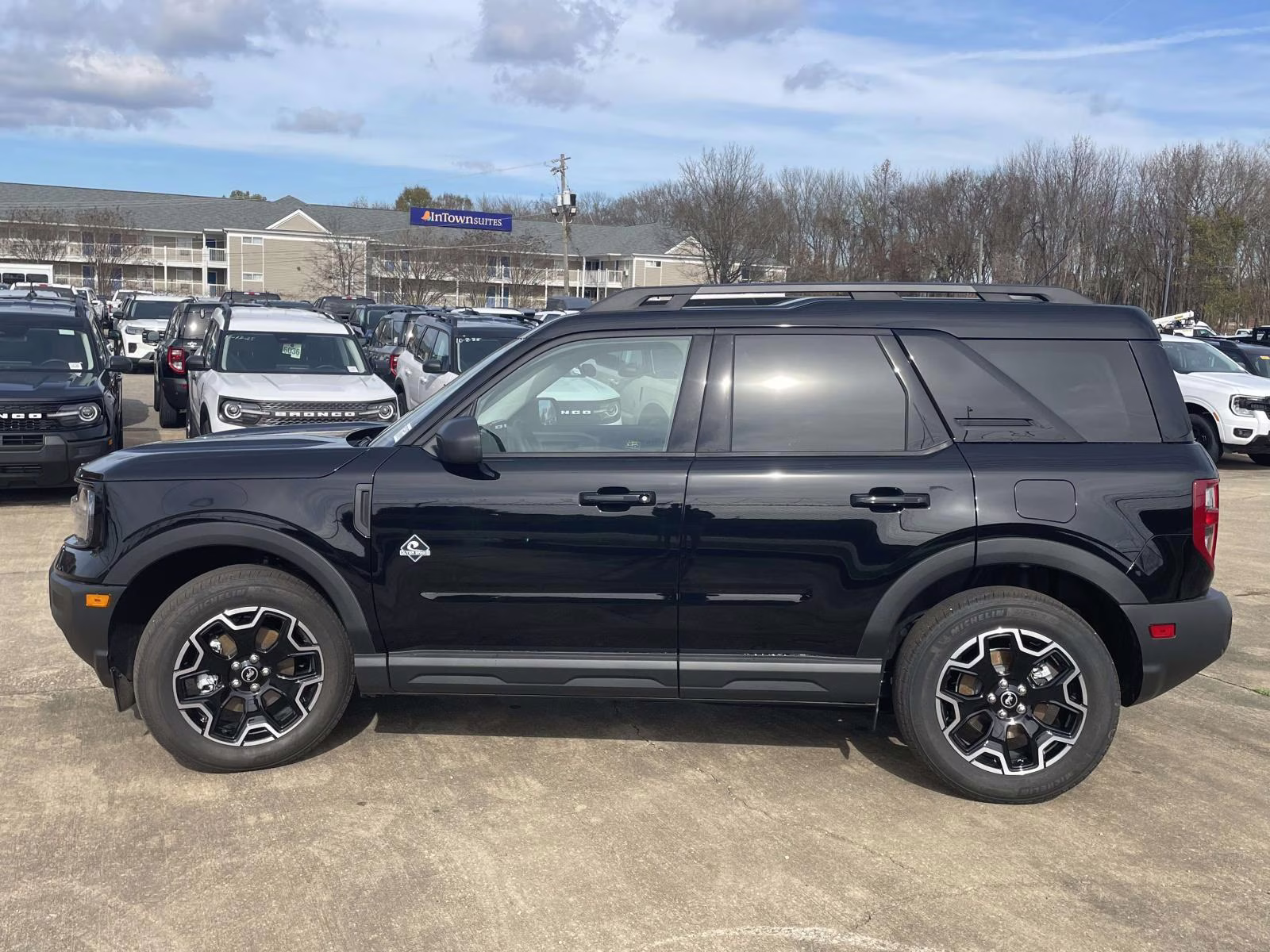 2025 Shadow Black Ford Bronco Sport Outer Banks 4X4 SUV
