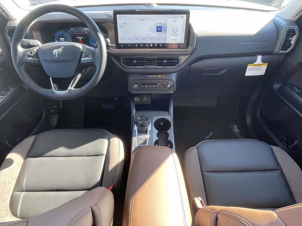 2025 Oxford White Ford Bronco Sport Outer Banks 4X4 SUV