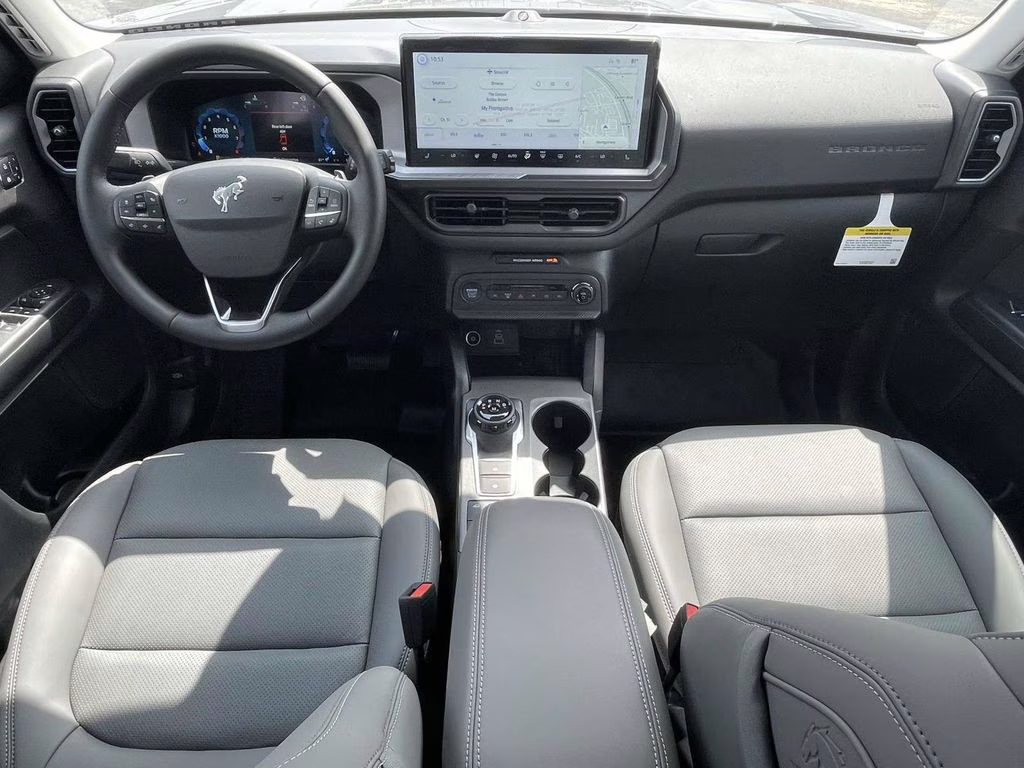 2025 Oxford White Ford Bronco Sport Badlands 4X4 SUV