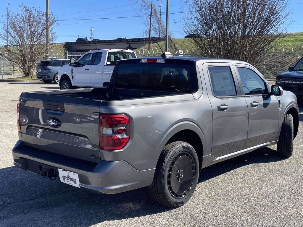 2026 Carbonized Gray Metallic Ford Maverick Lobo Standard AWD Truck