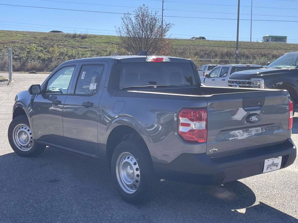 2026 Carbonized Gray Metallic Ford Maverick XL FWD Truck