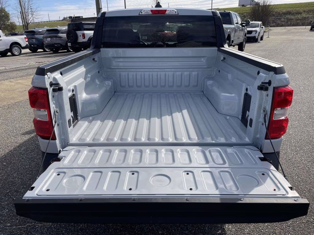 2026 Space White Metallic Ford Maverick XL FWD Truck