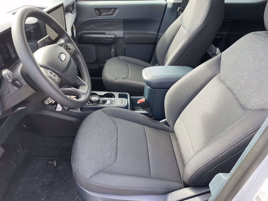 2026 Space White Metallic Ford Maverick XL FWD Truck