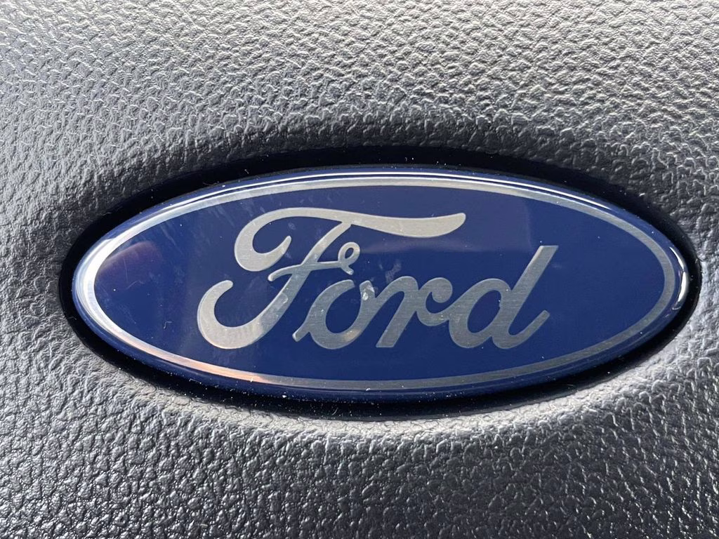 2026 Shadow Black Ford Maverick XL FWD Truck