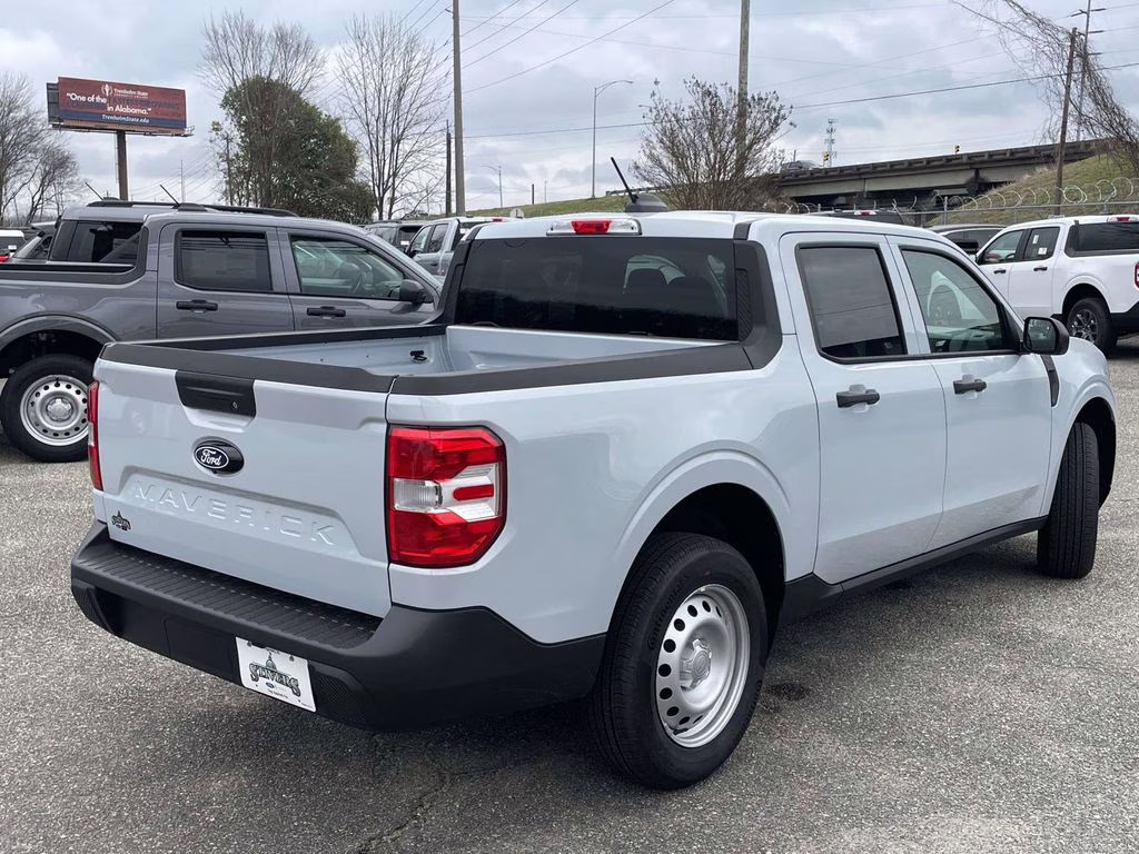 2026 Space White Metallic Ford Maverick XL AWD Truck