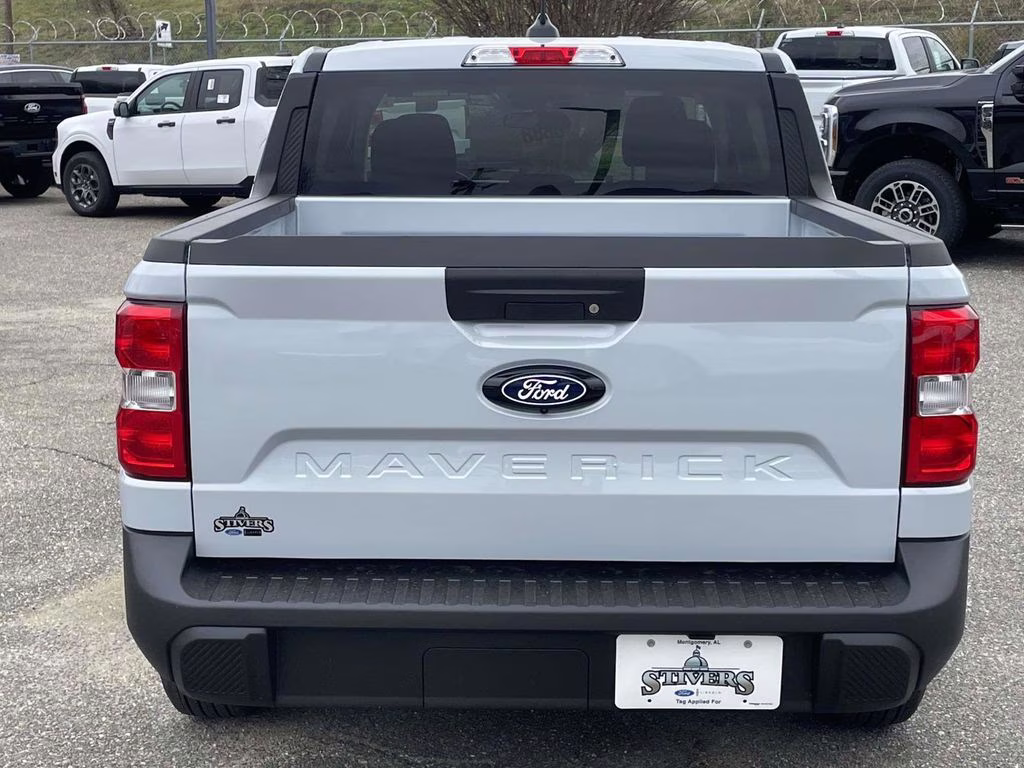 2026 Space White Metallic Ford Maverick XL AWD Truck