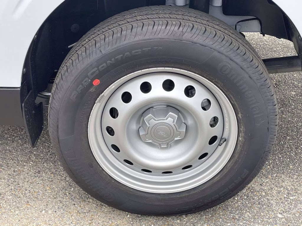 2026 Space White Metallic Ford Maverick XL AWD Truck