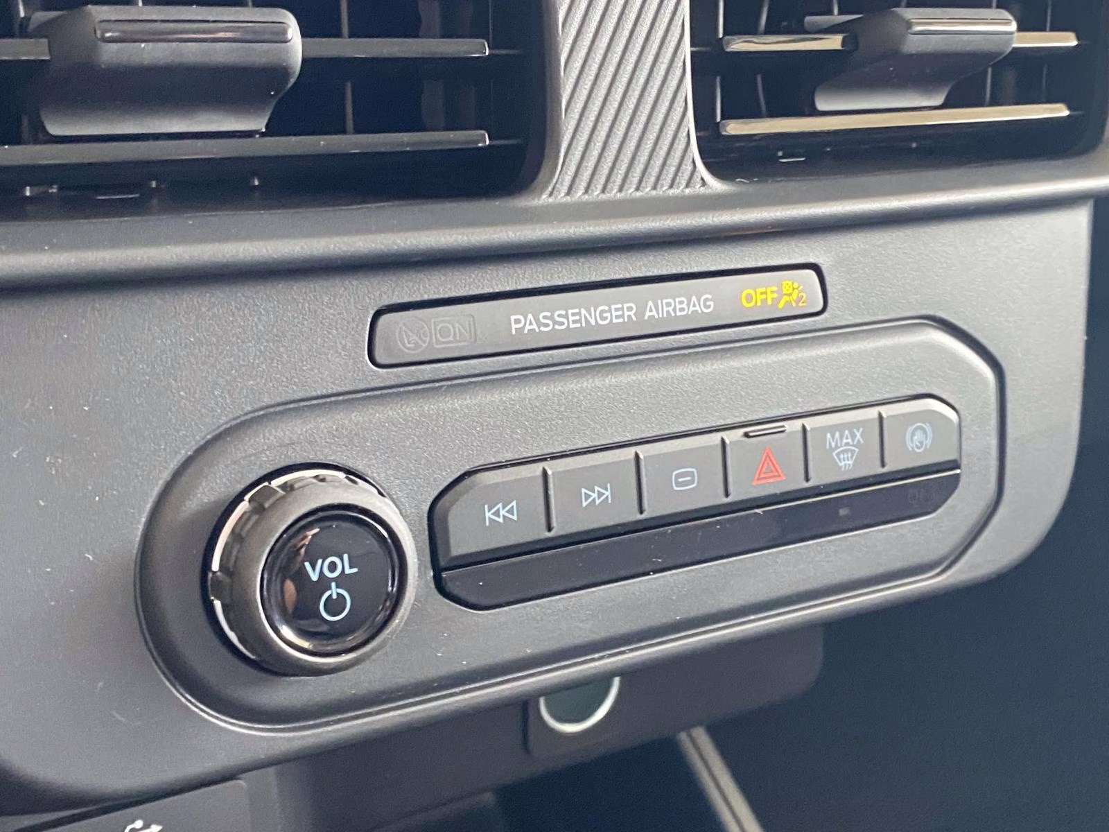 2025 Gray Metallic Ford Maverick XL AWD Truck