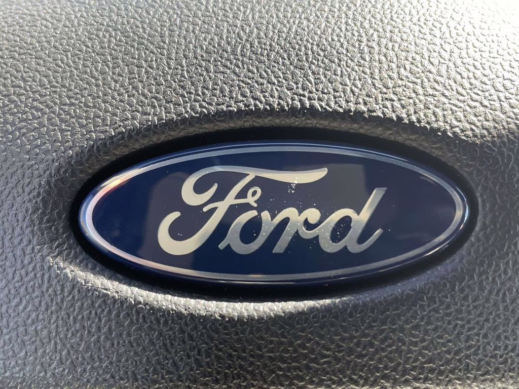 2026 Space White Metallic Ford Maverick XL AWD Truck