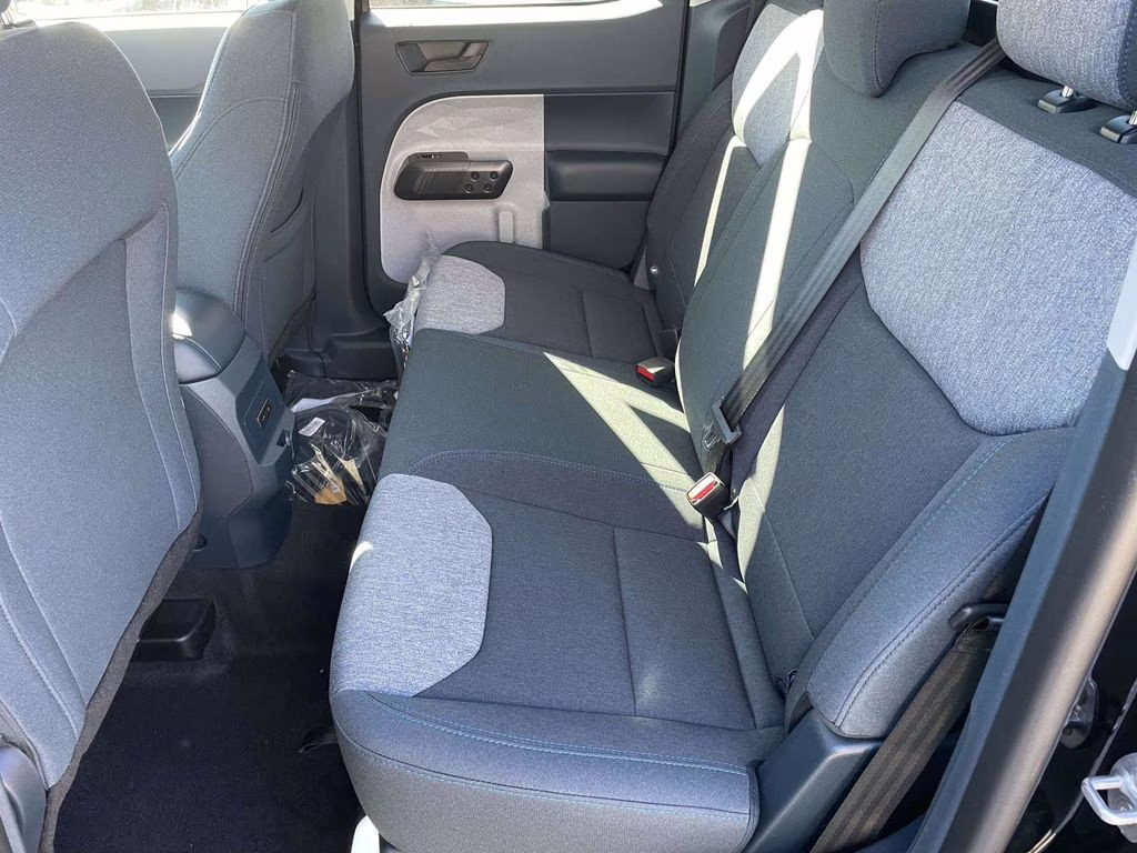 2026 Shadow Black Ford Maverick XLT FWD Truck