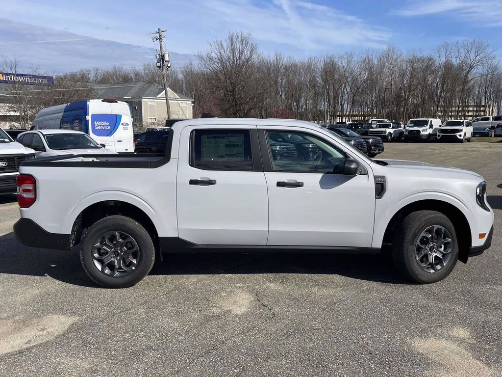 2026 Space White Metallic Ford Maverick XLT AWD Truck
