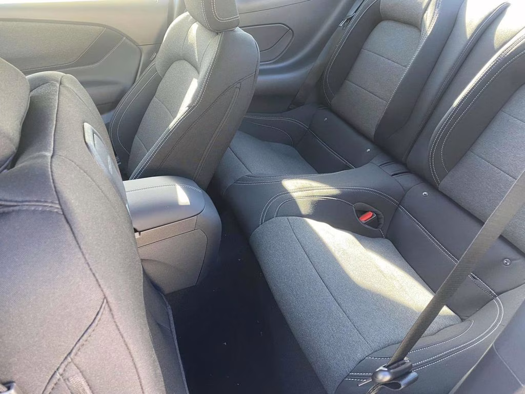 2025 Oxford White Ford Mustang EcoBoost RWD Coupe