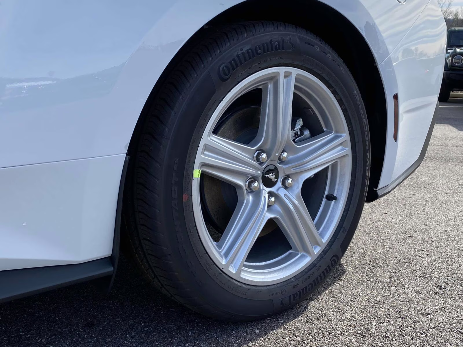 2026 Oxford White Ford Mustang EcoBoost RWD Coupe