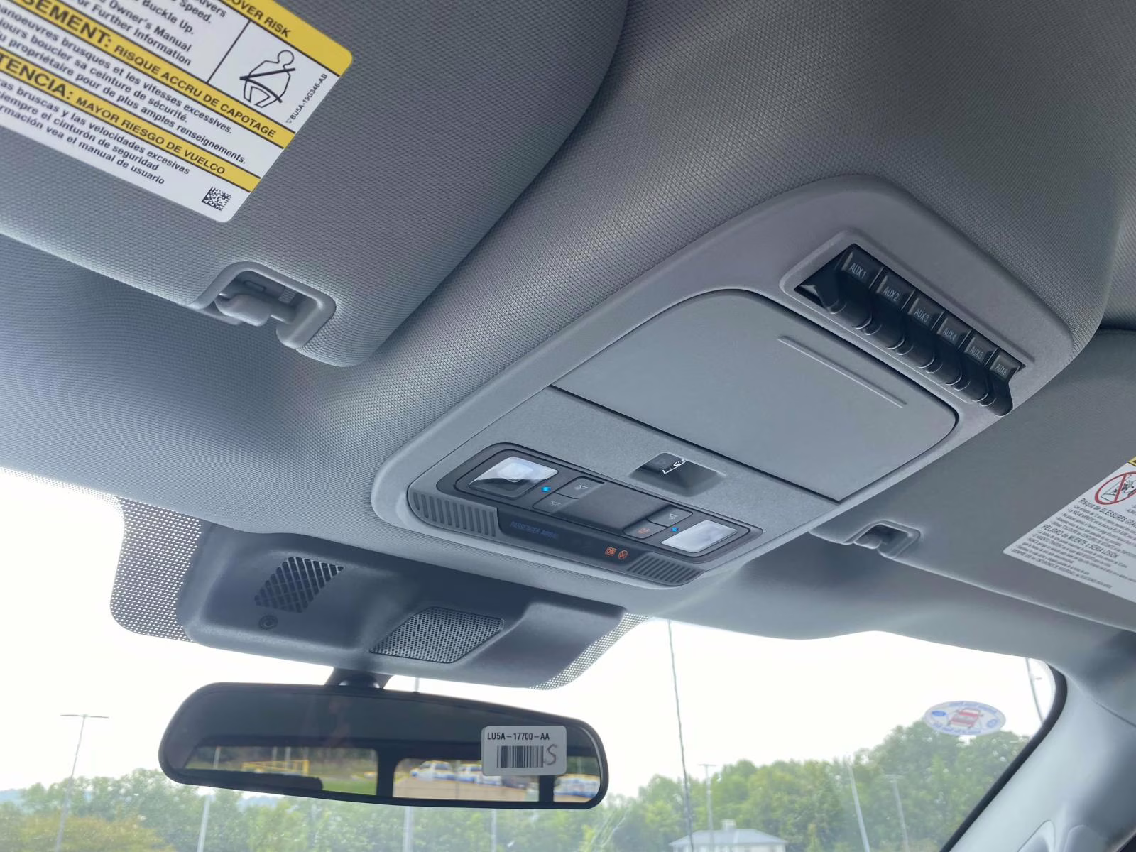 2025 Oxford White Ford Super Duty F-350 DRW XL 4X4 Chassis