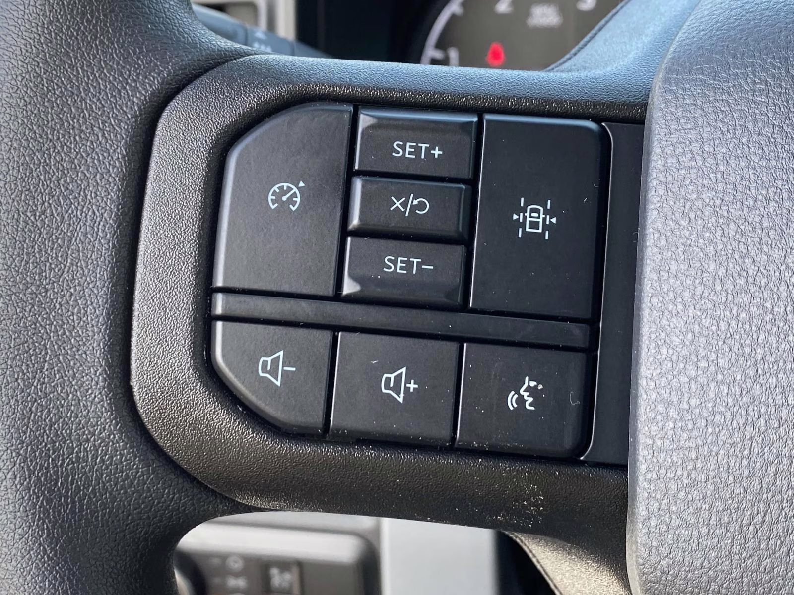 2026 Oxford White Ford Super Duty F-350 DRW XL 4X4 Chassis