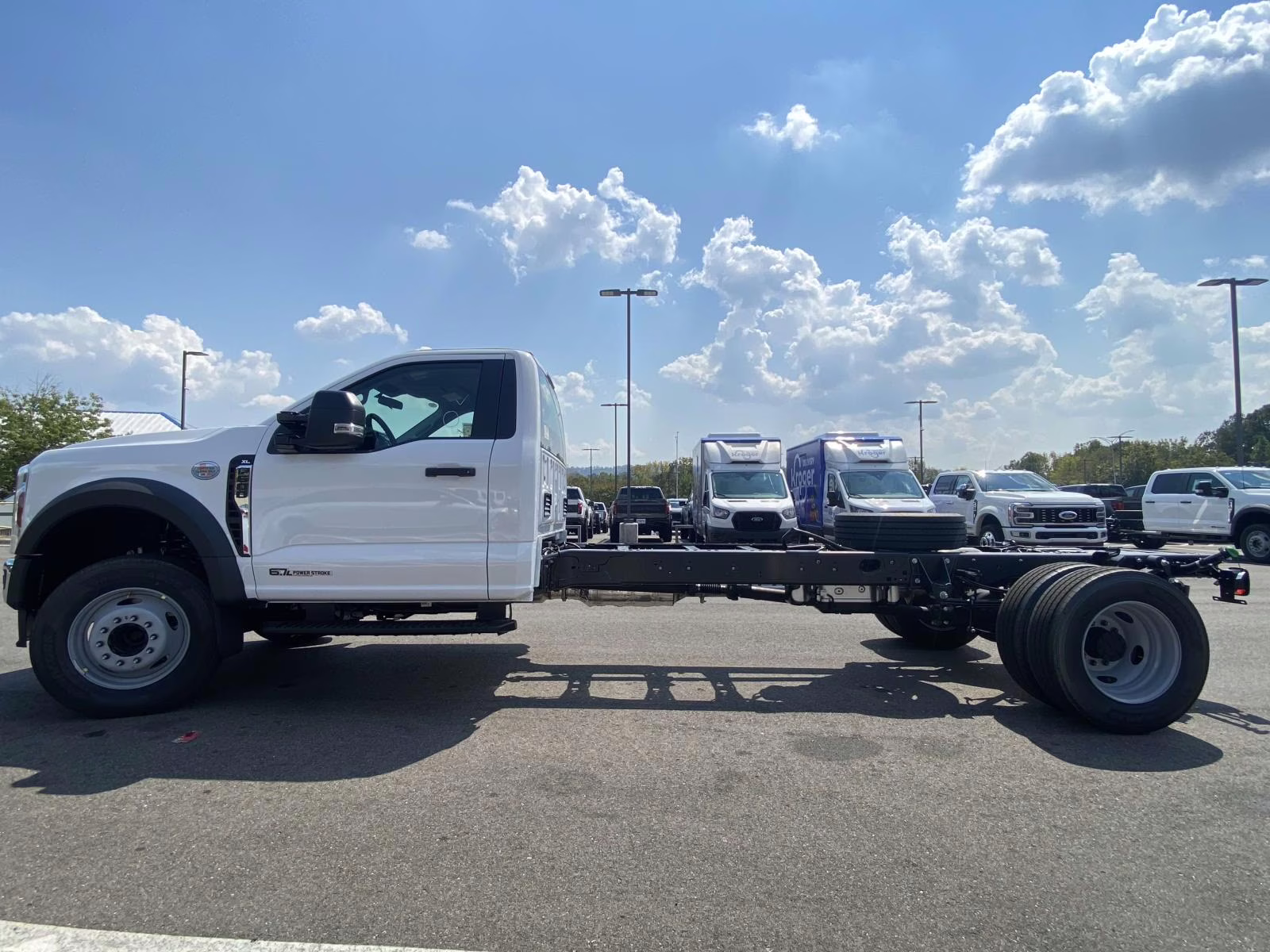 2025 Oxford White Ford F-600SD XL RWD Chassis