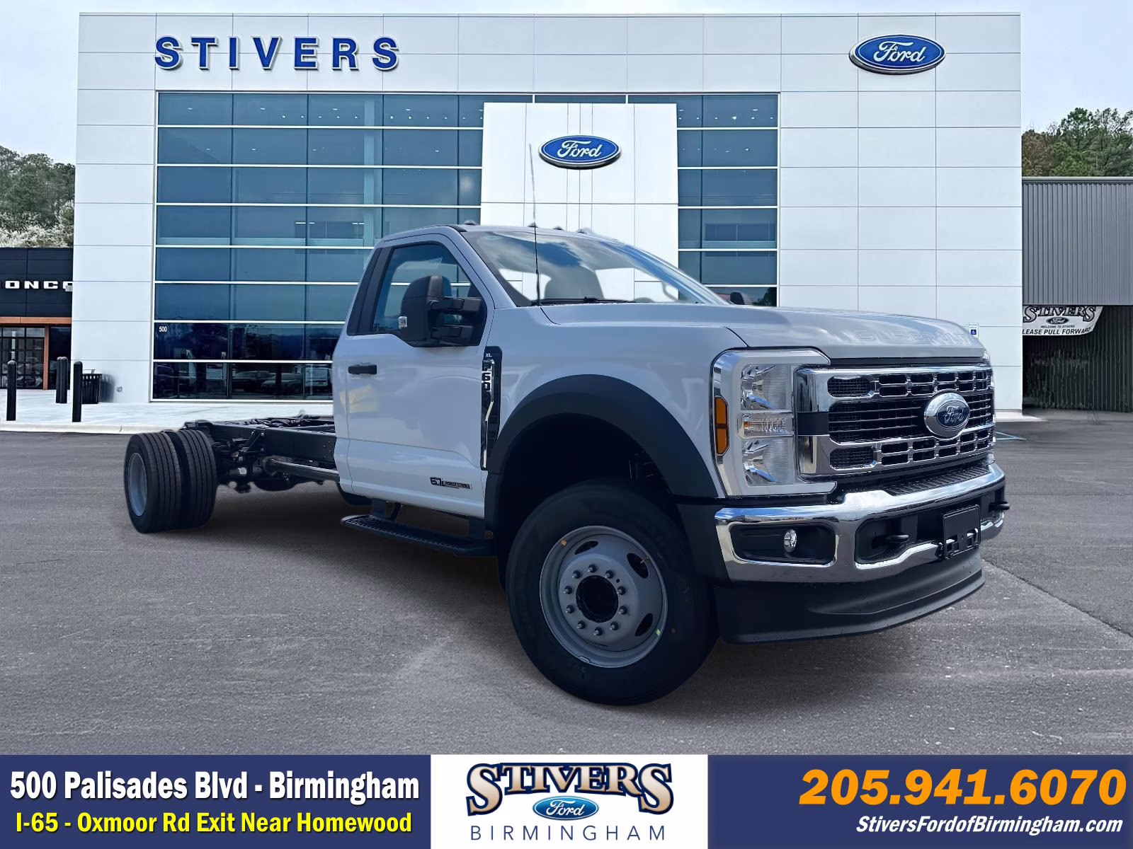 2025 Oxford White Ford F-600SD XL RWD Chassis
