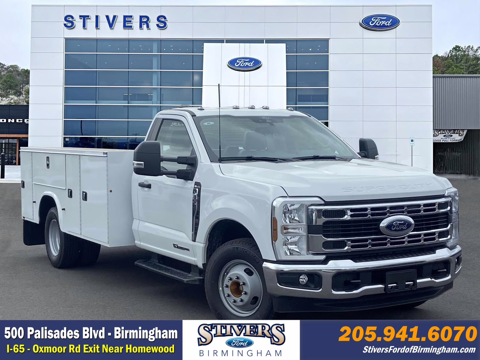 2025 Oxford White Ford Super Duty F-350 DRW XL RWD Chassis