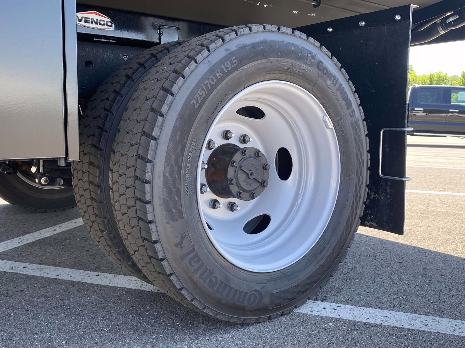 2026 Oxford White Ford Super Duty F-550 DRW XL 4X4 Chassis