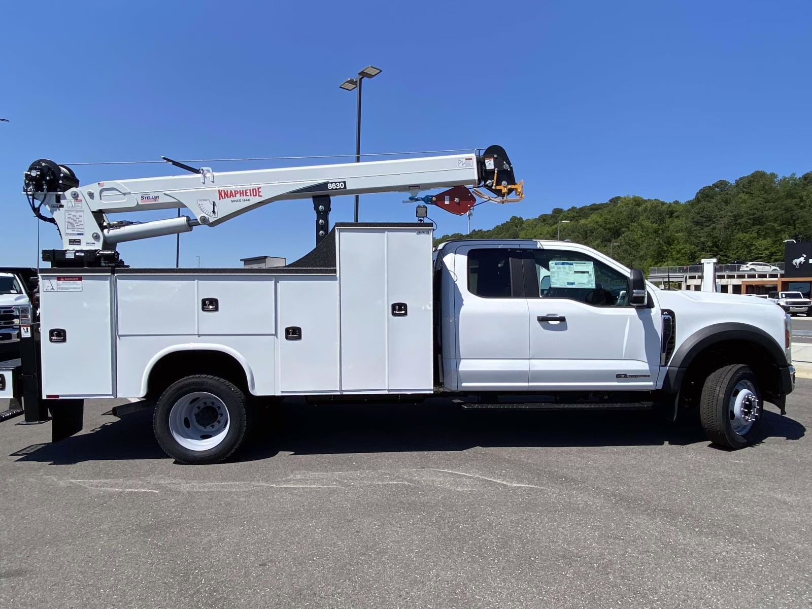 2026 Oxford White Ford Super Duty F-550 DRW XL 4X4 Chassis