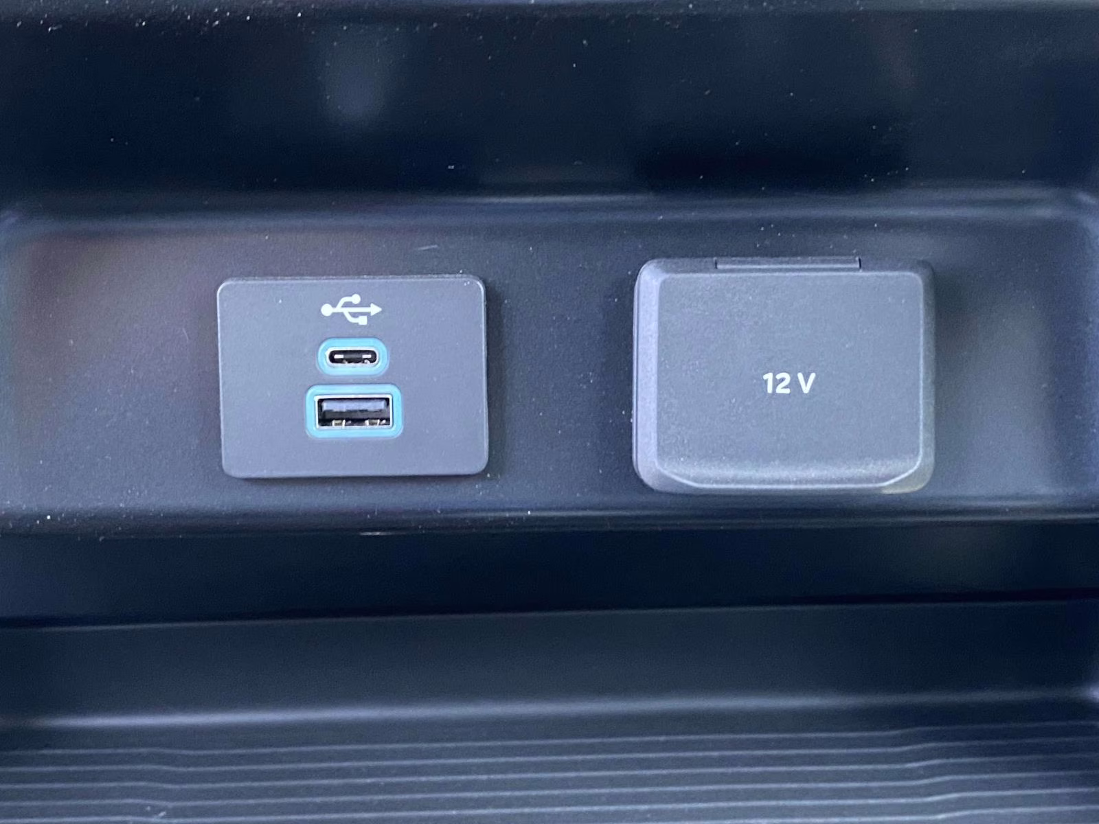 2026 Oxford White Ford Super Duty F-550 DRW XL 4X4 Chassis