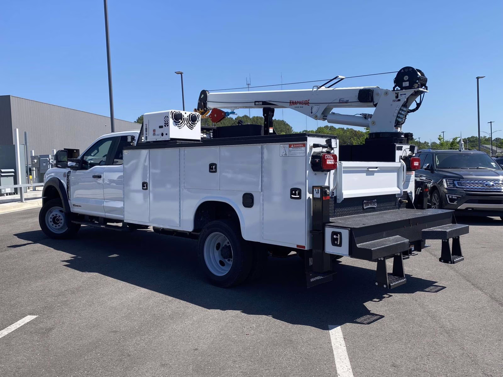 2026 Oxford White Ford Super Duty F-550 DRW XL 4X4 Chassis