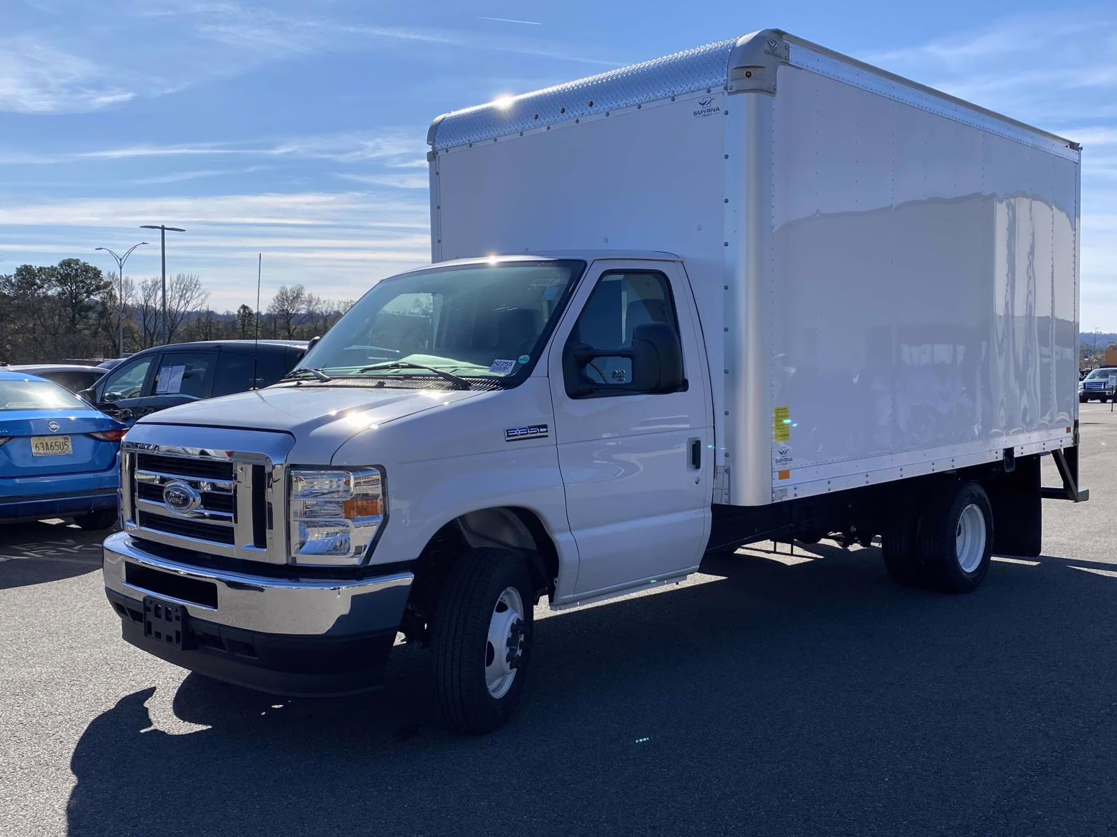 2025 Oxford White Ford E-350SD Base RWD Truck