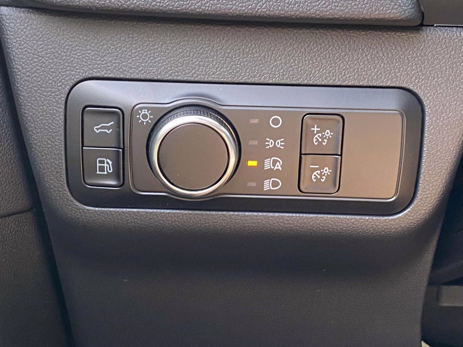 2025 Carbonized Gray Metallic Ford Escape Hybrid ST-Line FWD SUV