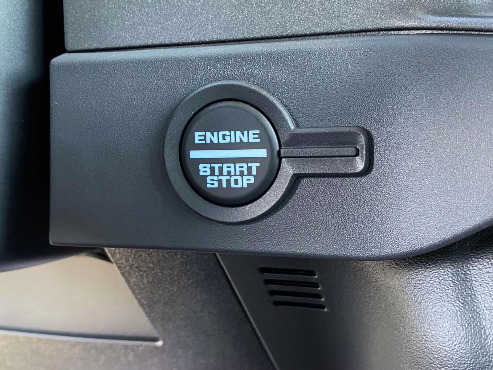 2025 Azure Gray Metallic Tri-Coat Ford Bronco Base 4X4 SUV