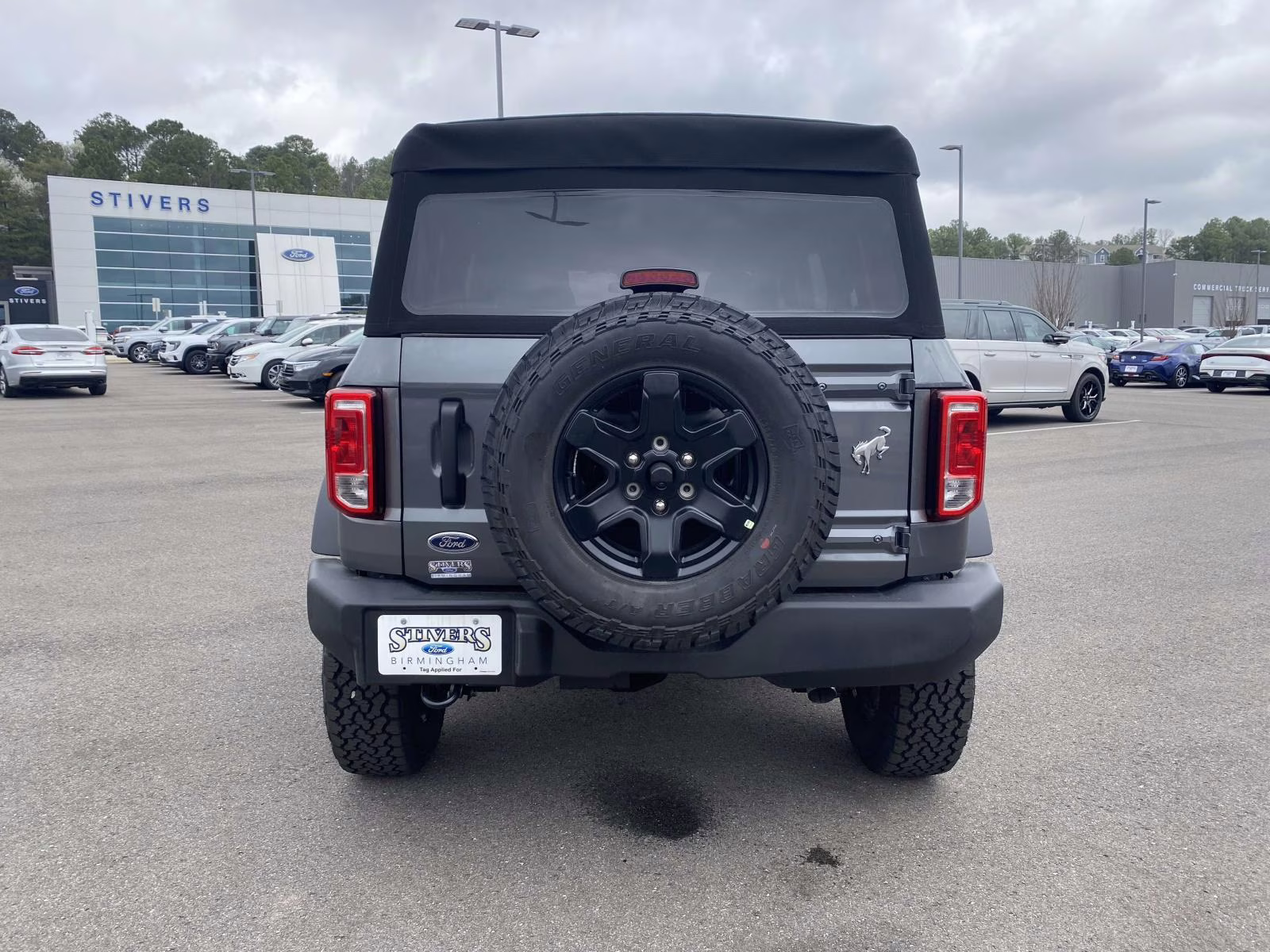 2025 Carbonized Gray Metallic Ford Bronco Base 4X4 SUV