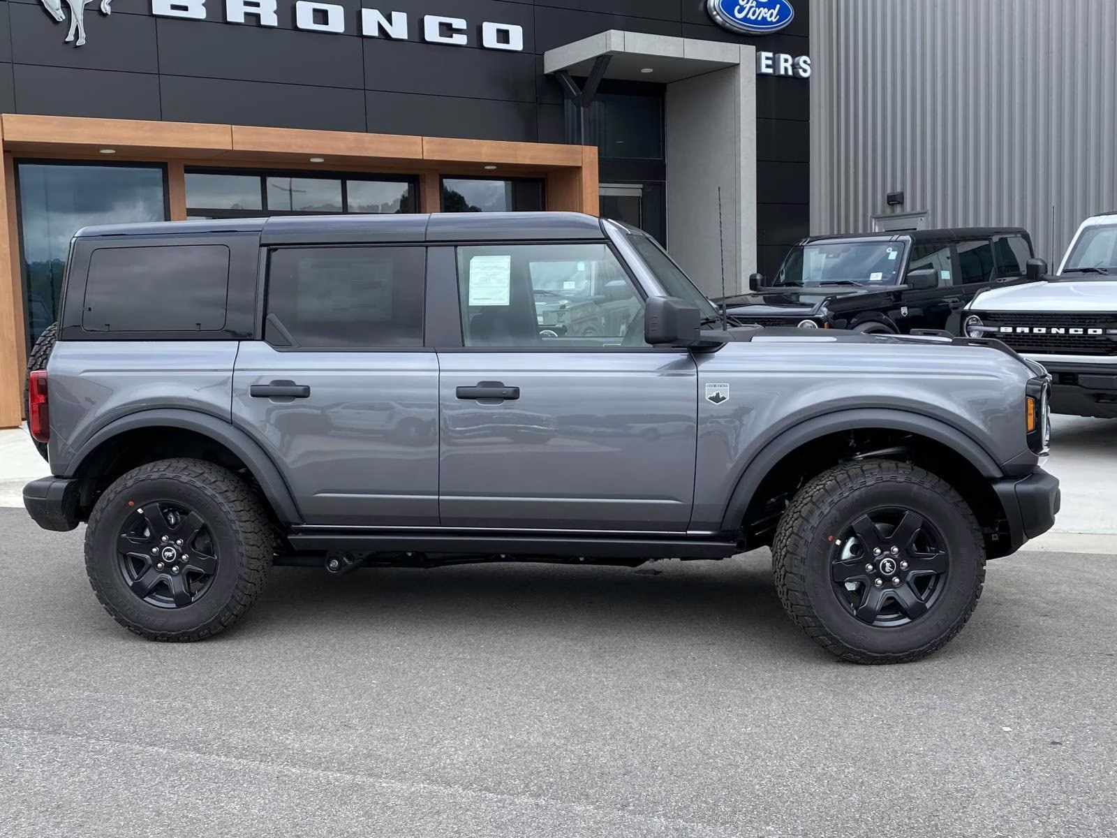 2025 Carbonized Gray Metallic Ford Bronco Big Bend 4X4 SUV