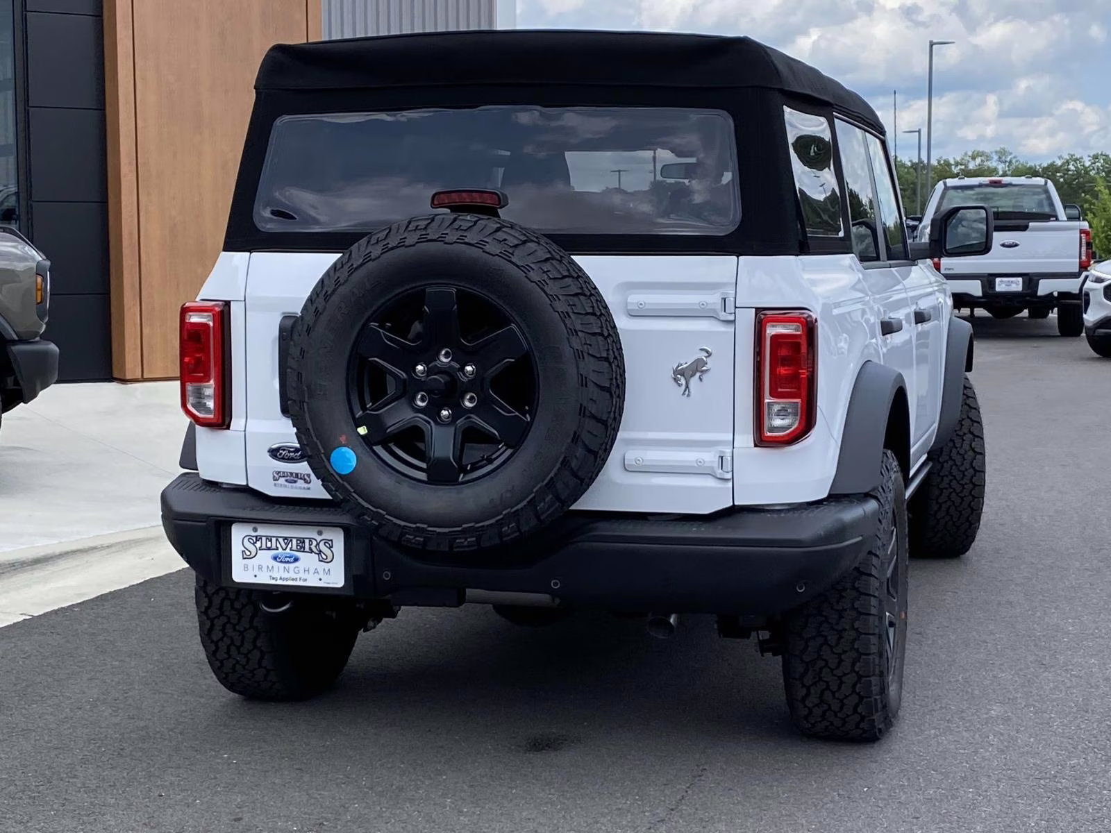 2025 Oxford White Ford Bronco Big Bend 4X4 SUV