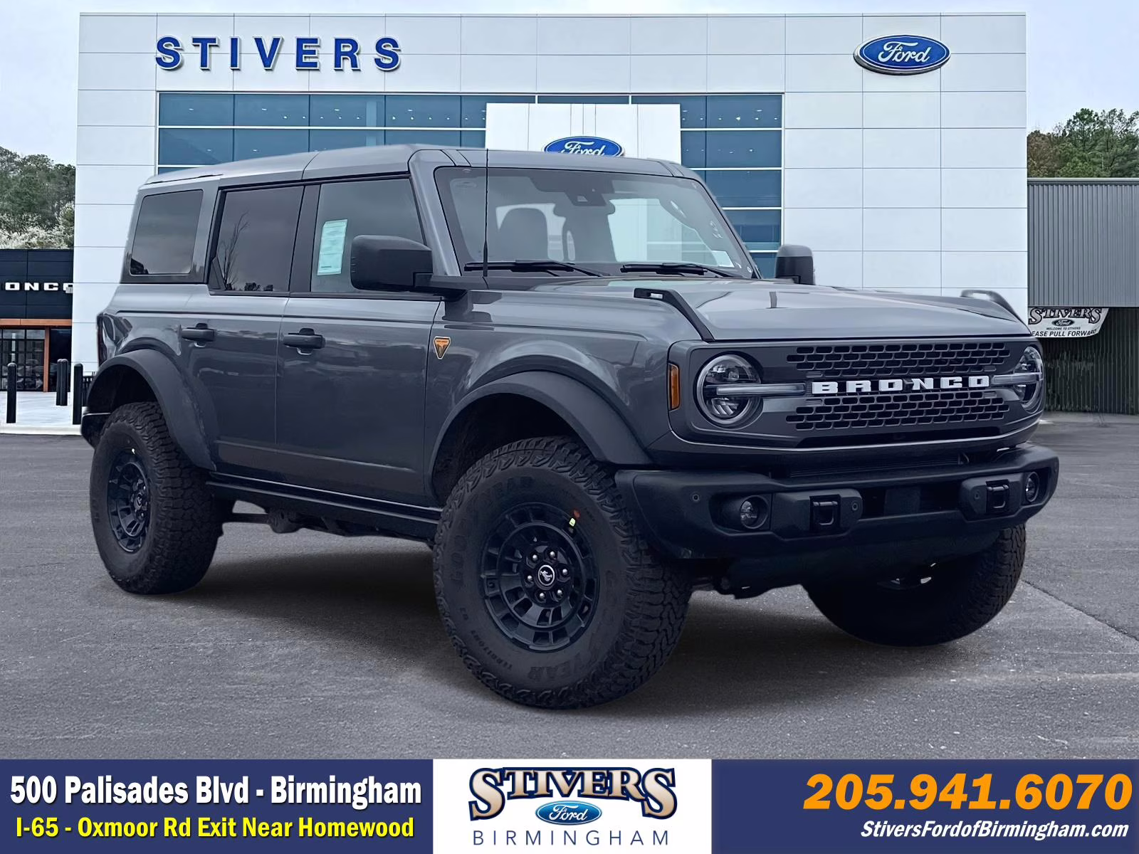 2026 Gray Metallic Ford Bronco Badlands 4X4 SUV