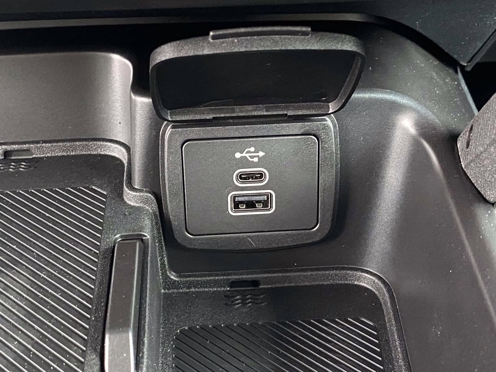 2026 Gray Metallic Ford Bronco Badlands 4X4 SUV