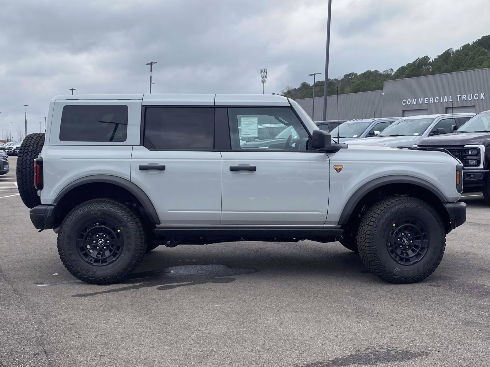 2026 Avalanche Ford Bronco Badlands 4X4 SUV