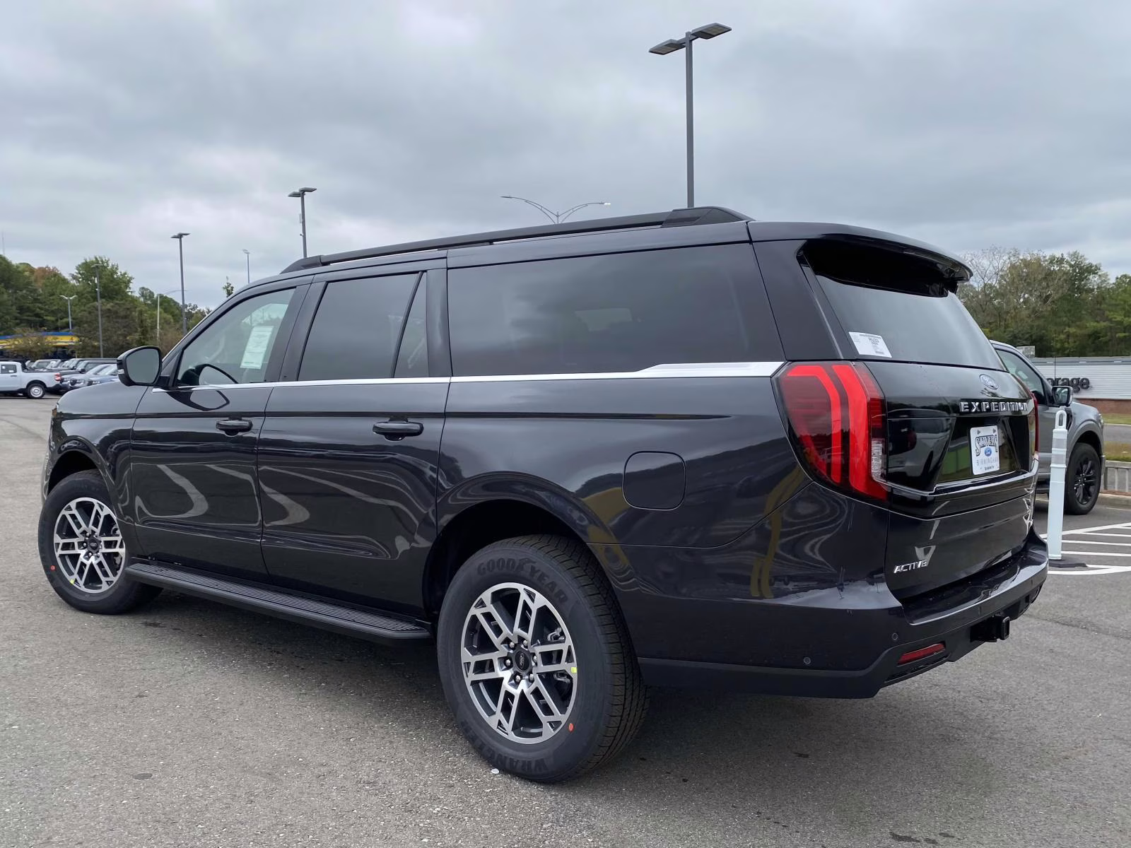 2025 Dark Matter Gray Metallic Ford Expedition Max Active RWD SUV