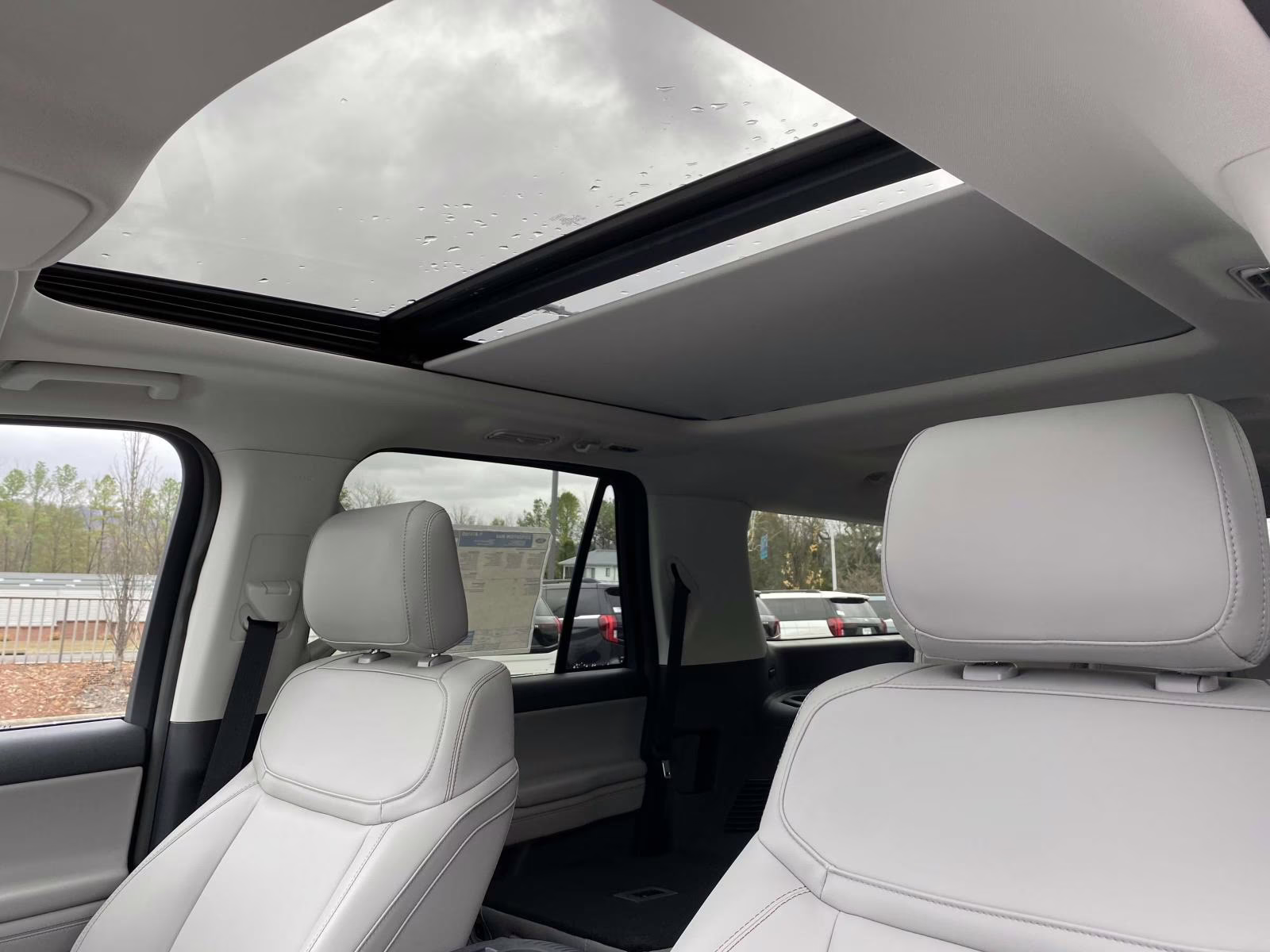 2025 Star White Metallic Tri-Coat Ford Expedition Max Active RWD SUV