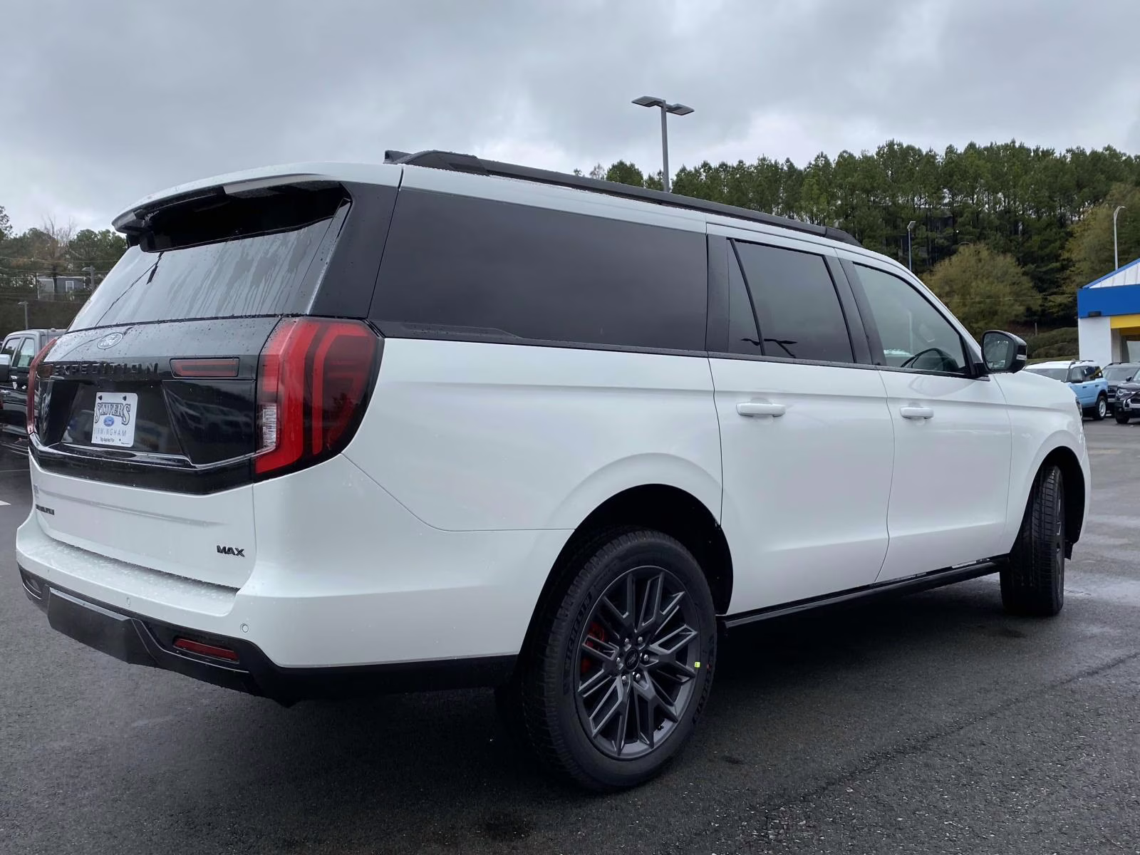 2025 Star White Metallic Tri-Coat Ford Expedition Max Platinum 4X4 SUV