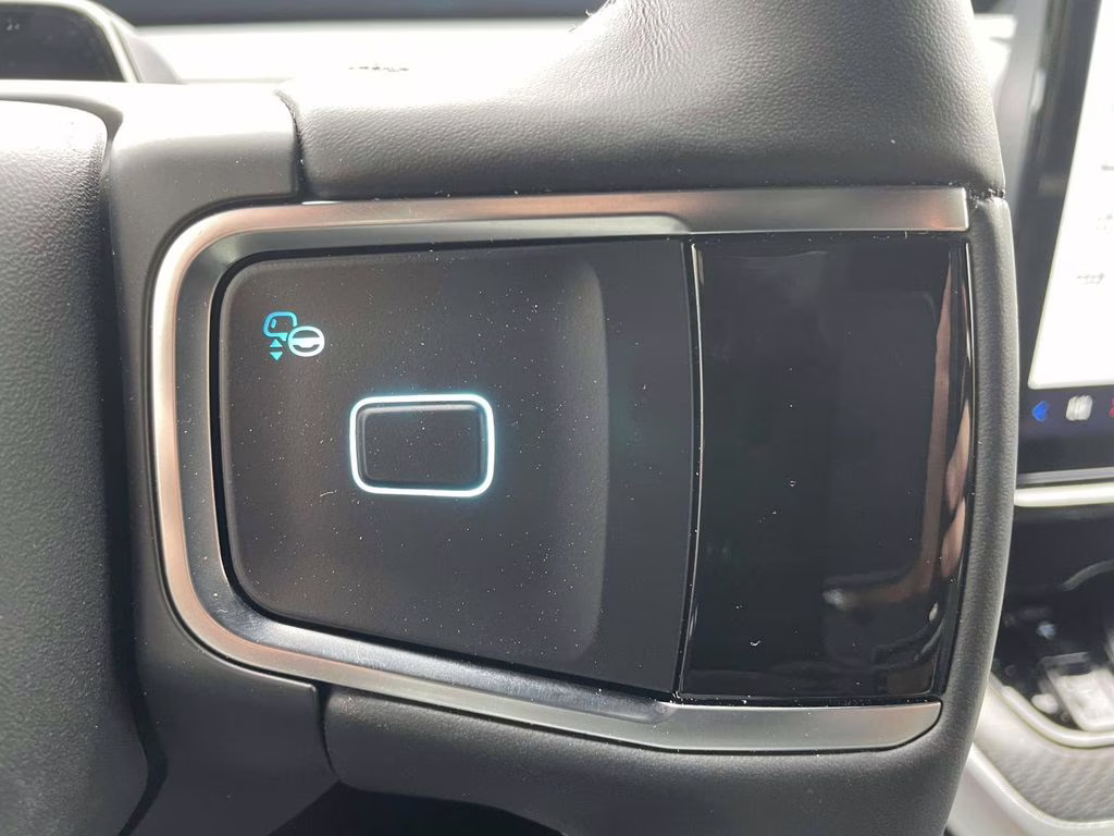 2026 Space Silver Metallic Ford Expedition Platinum 4X4 SUV